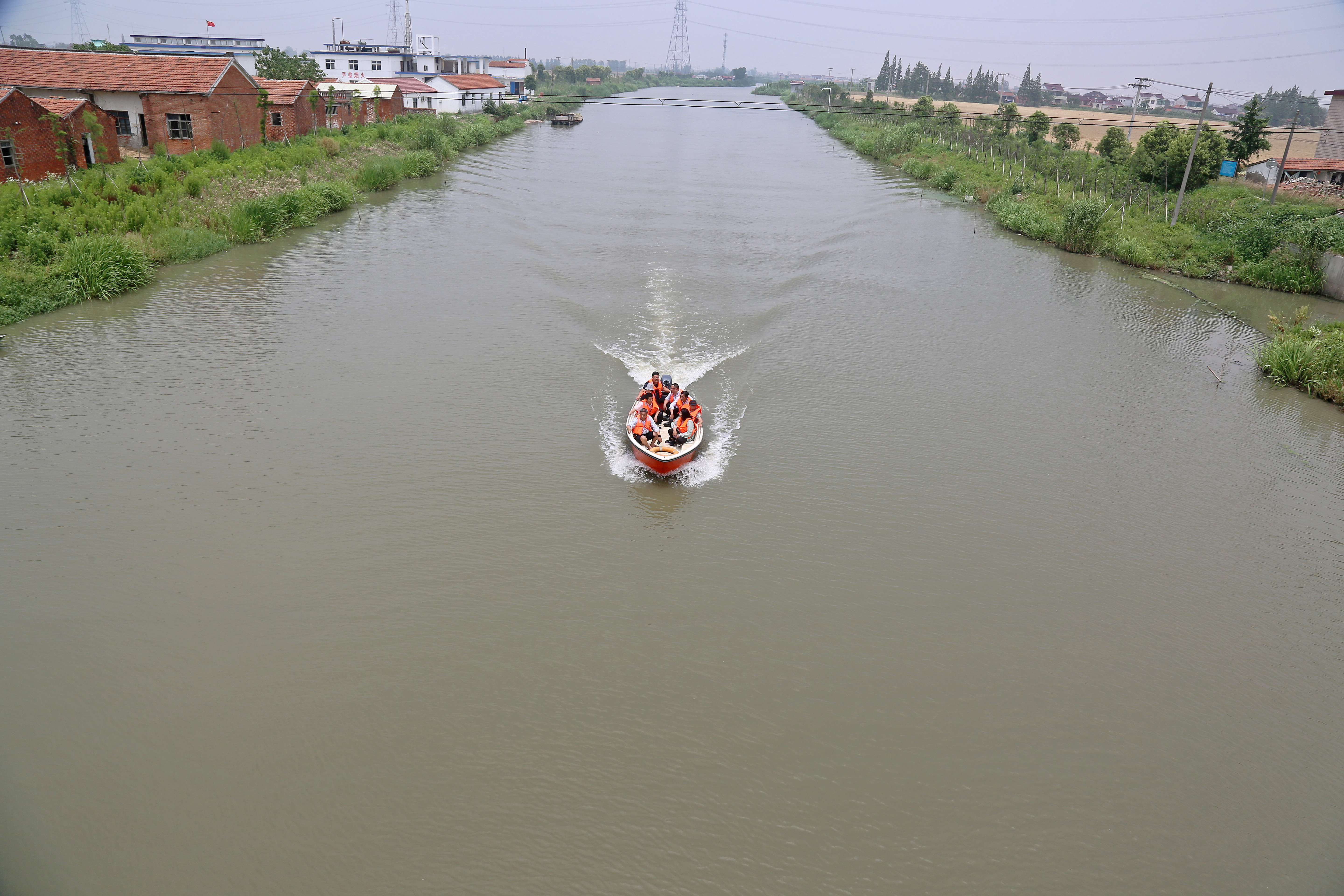 海安市墩头镇加强河道巡查,严防秸秆入河|南通发布
