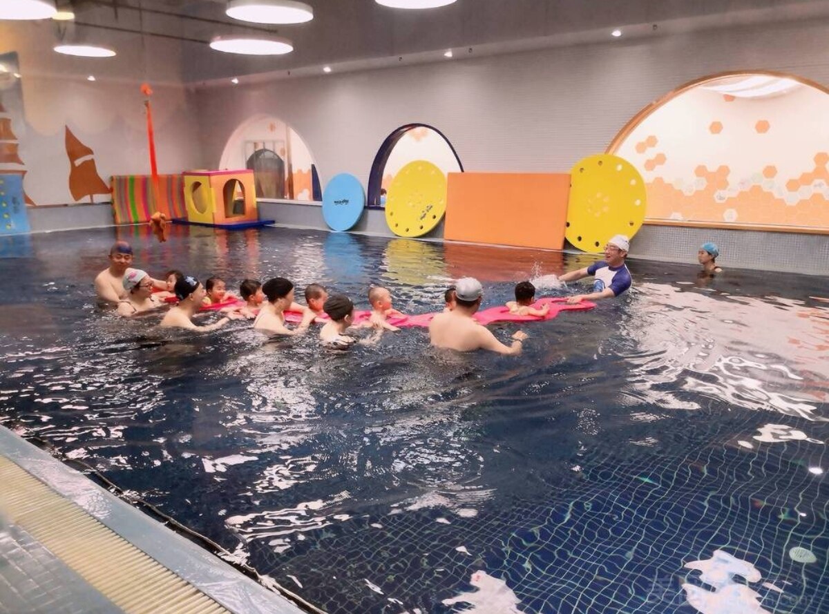 亲子游泳馆,你让宝爸宝妈放心吗?|南通发布