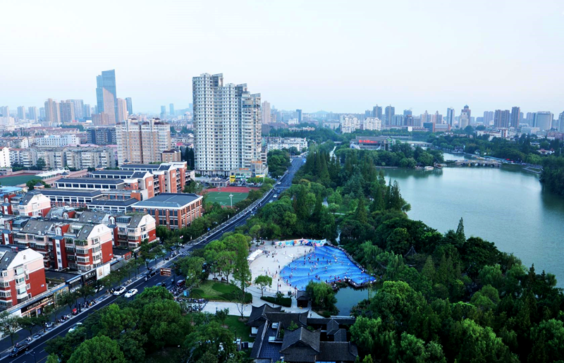 奋斗故事给党听 | 崇川区城东街道:党员先行,让先锋模范在基层熠熠