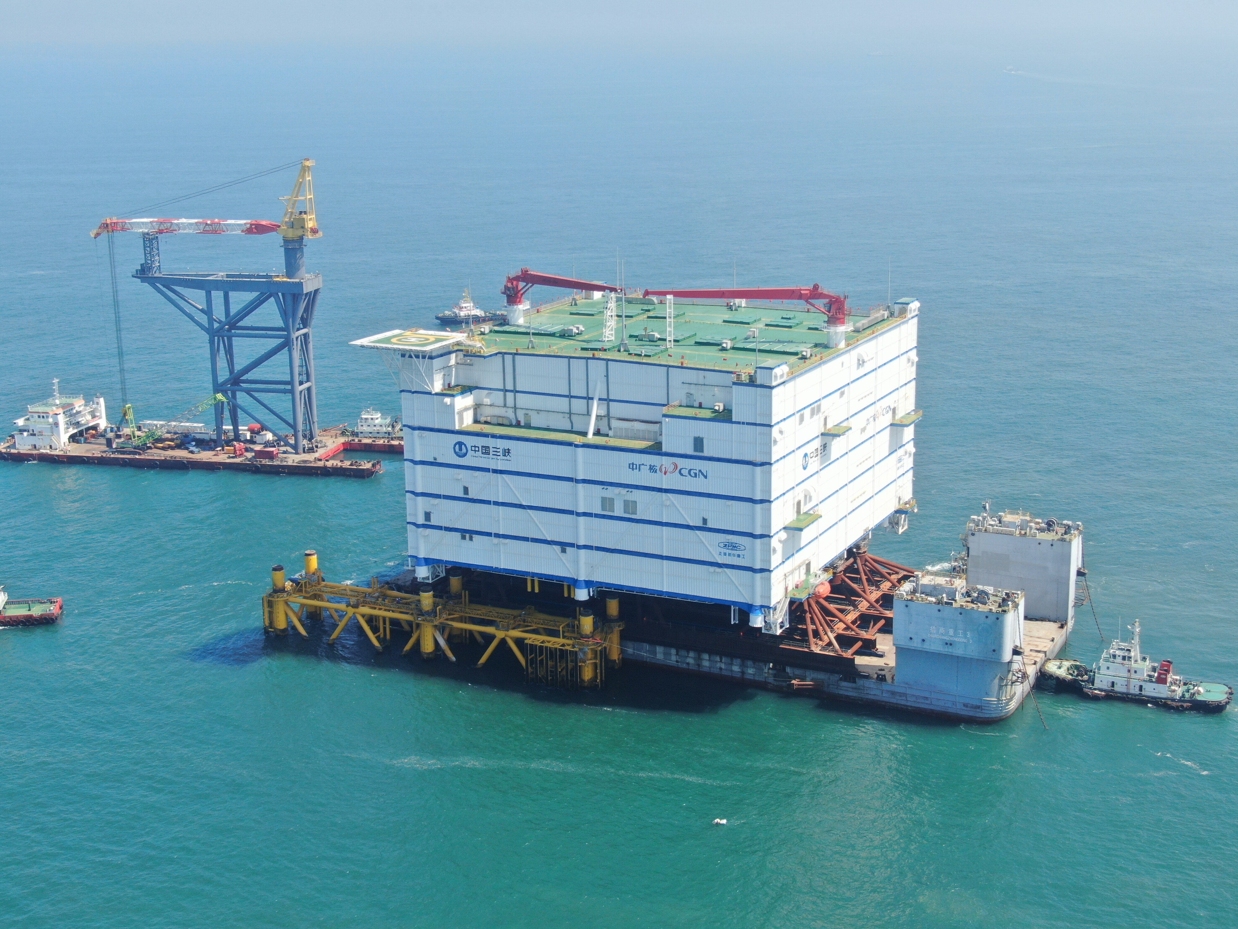 挺举227万吨如东海上换流站成功安家南通发布