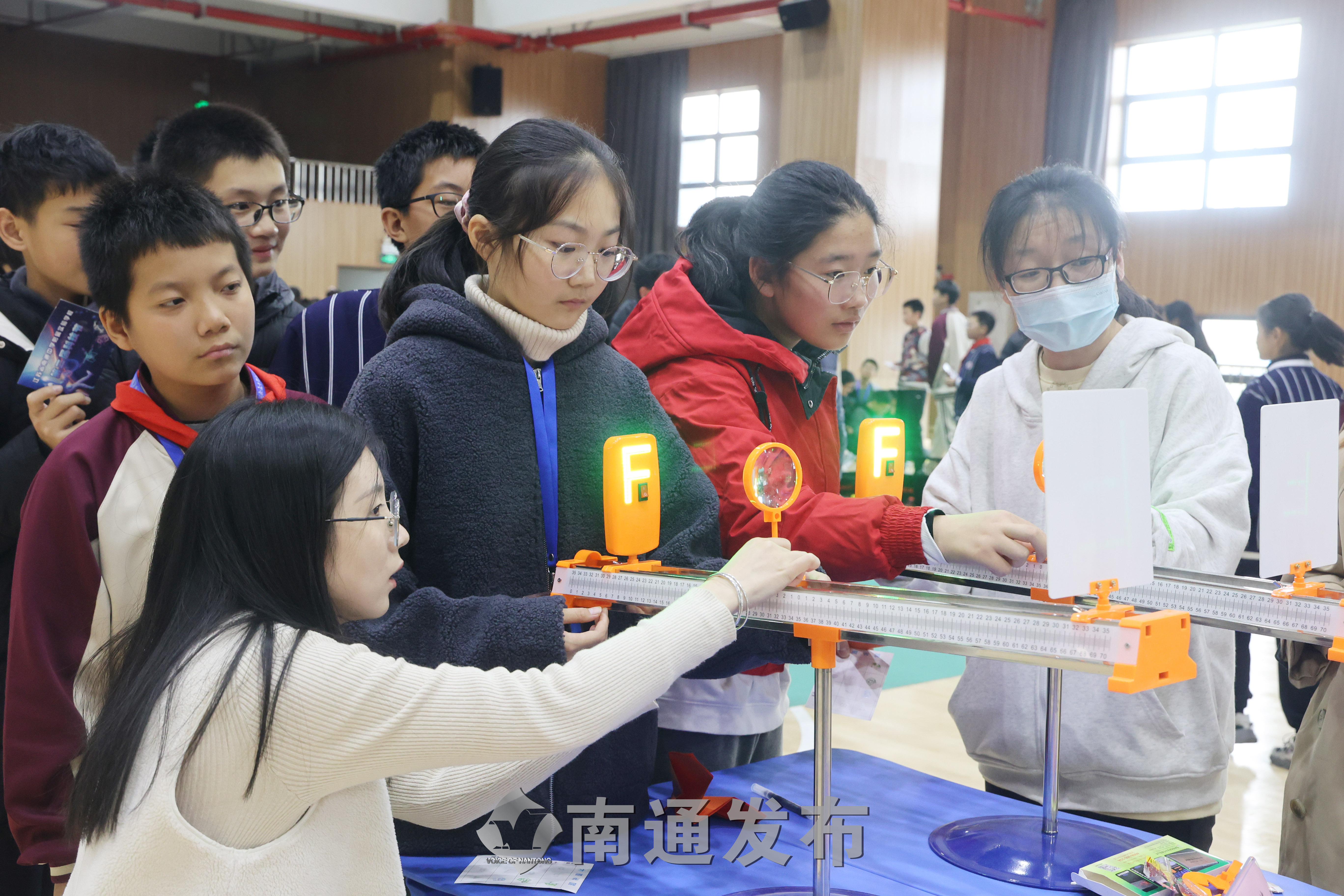 趣味項目體驗塑造學生科技素養通中附校舉行第二屆科技節南通發佈