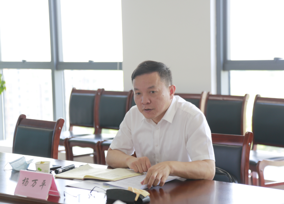 高品质推进片区功能提升全力打造幸福宜居最美港湾杨万平调研任港湾