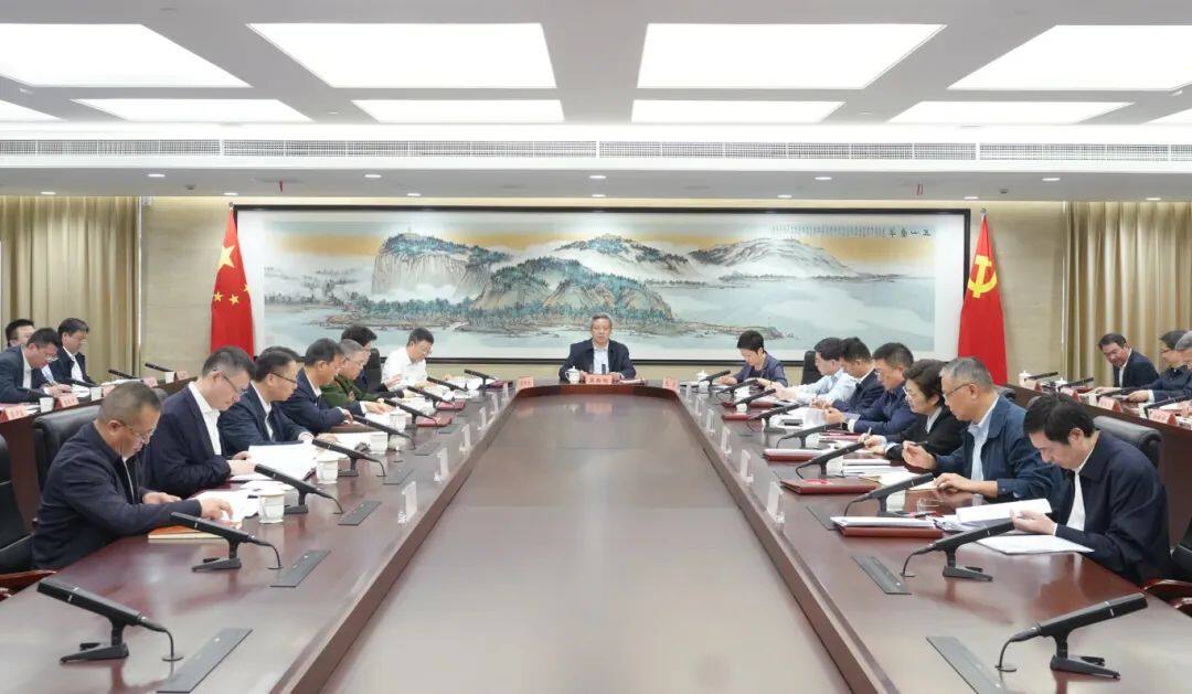 市委常委会(14441172)-20250418190827.jpg