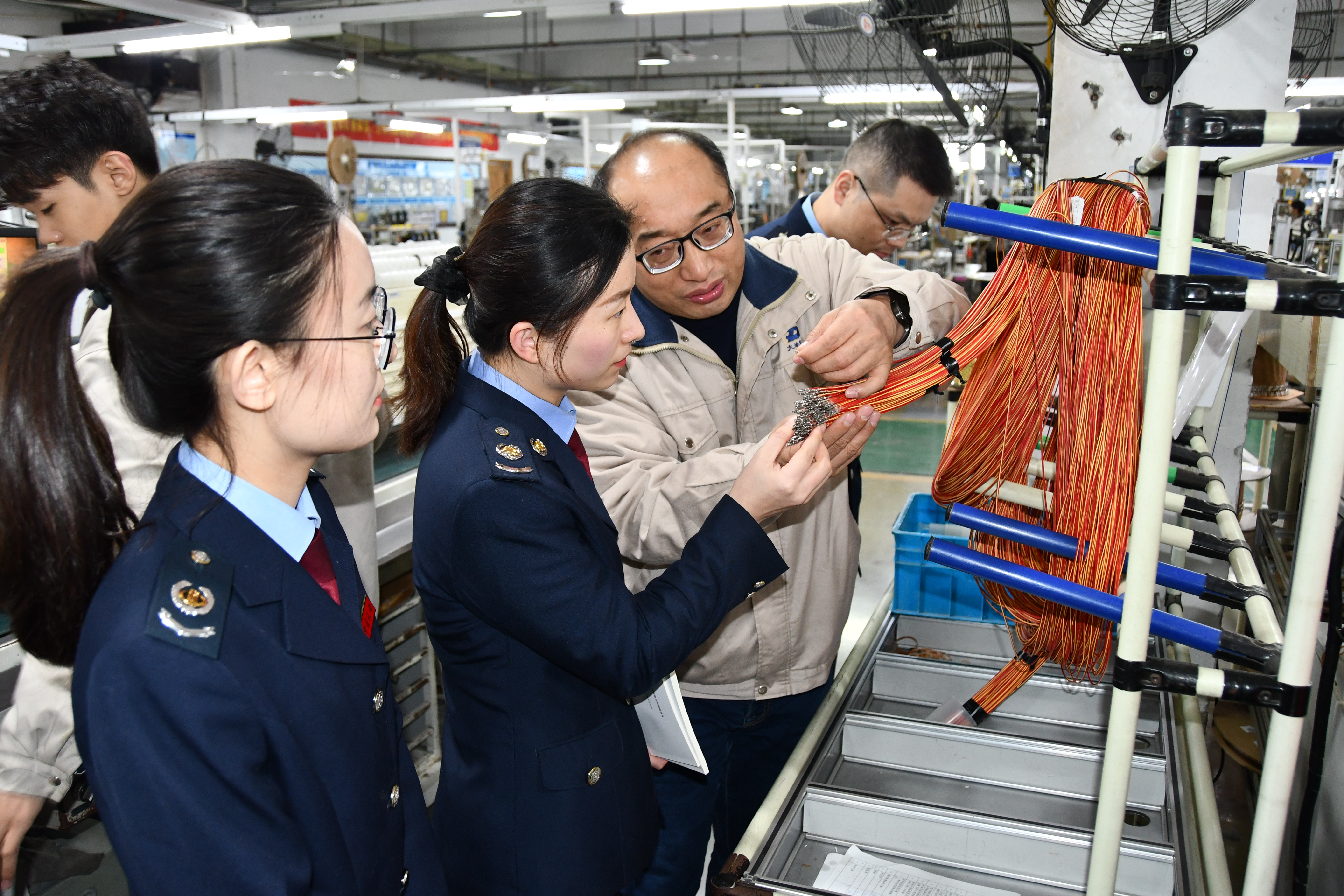 奋进新征程 机关作表率 | 市税务局：党建领航，奋楫税收现代化