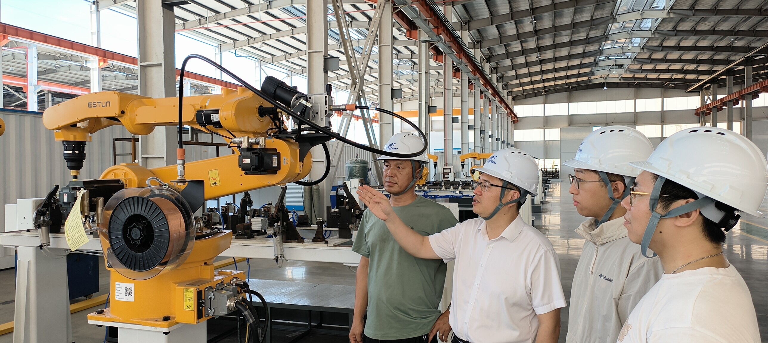 总投资11.3亿元的龙硕换电站及3C产品项目快速推进，智能装备、换电站、大型环保设备新产品陆续投产。