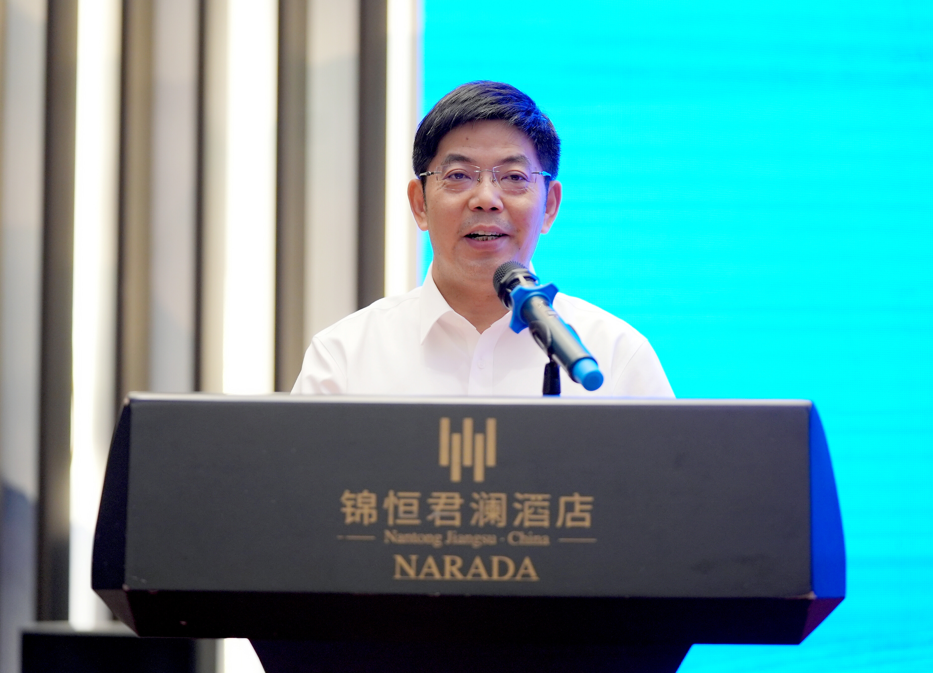 如东县委副书记、县长陈雷表示一如既往当好企业的坚强后盾，合力推动项目早开工、早建设、早投产。